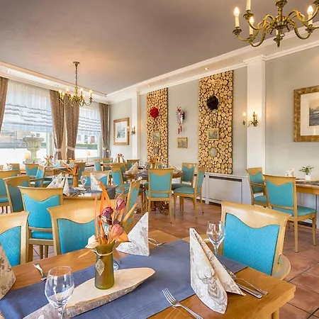 Dom-hotel Szálloda 3*